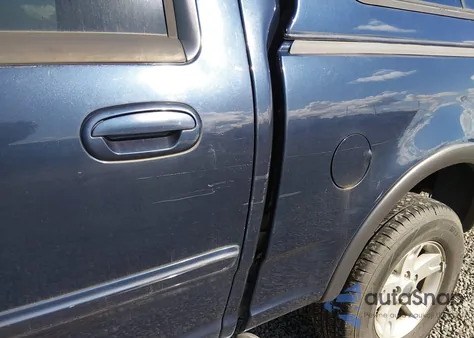 2002 Ford F-150 Lariat/Xlt z USA, uszkodzony, nr VIN 1FTRW08L32KC55365